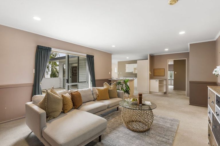 Photo of property in 7 Sandpiper Grove, Unsworth Heights, Auckland, 0632