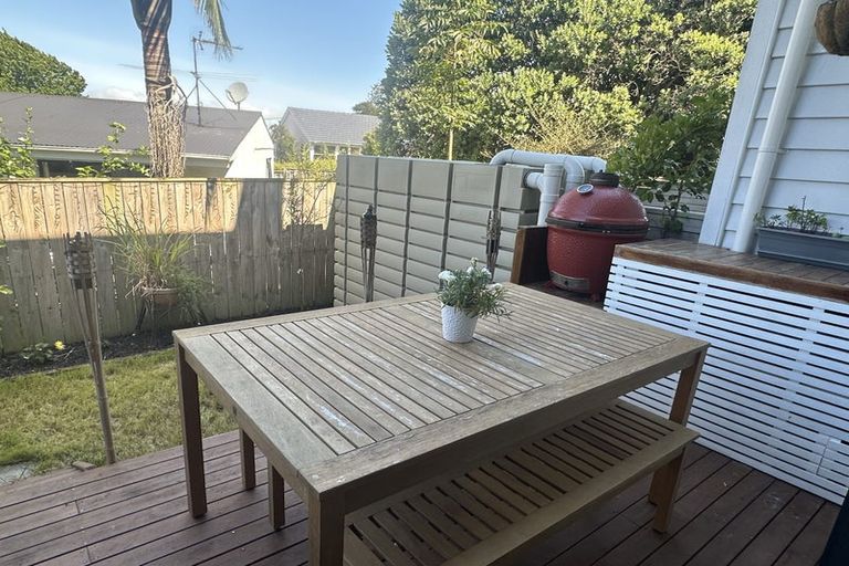 Photo of property in 4/50 Astley Avenue, New Lynn, Auckland, 0600