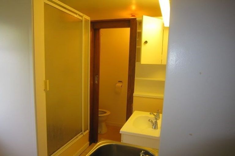 Photo of property in 61c Mortimer Terrace, Brooklyn, Wellington, 6021