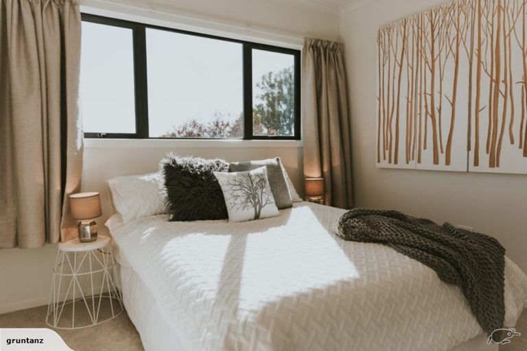 Photo of property in 39b Hetley Crescent, Taradale, Napier, 4112