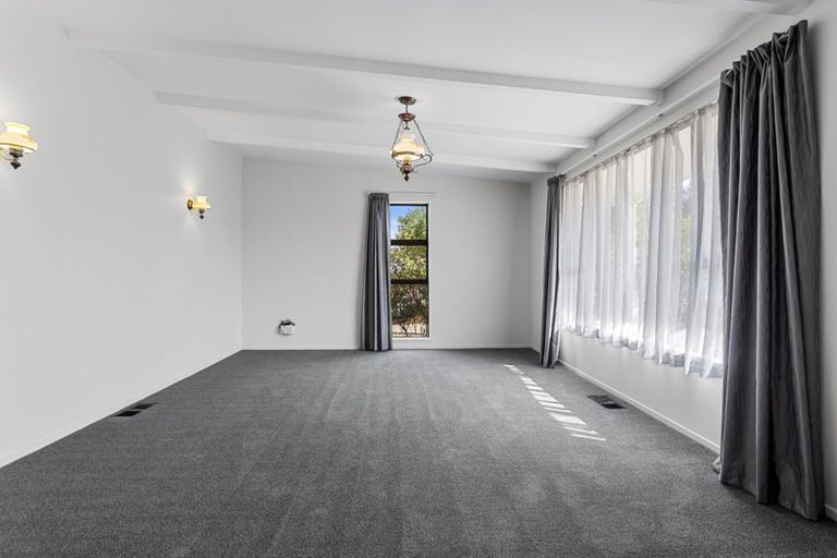 Photo of property in 393a High Street, Rangiora, 7400