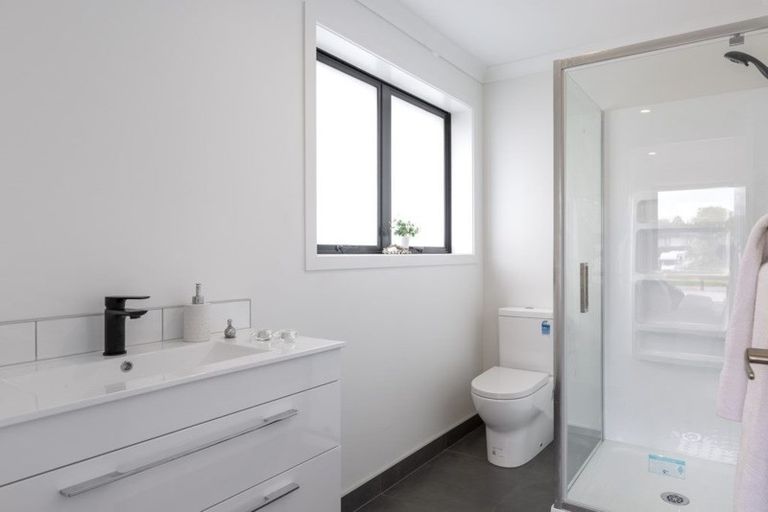 Photo of property in 22 Reidy Place, Pukekohe, 2120