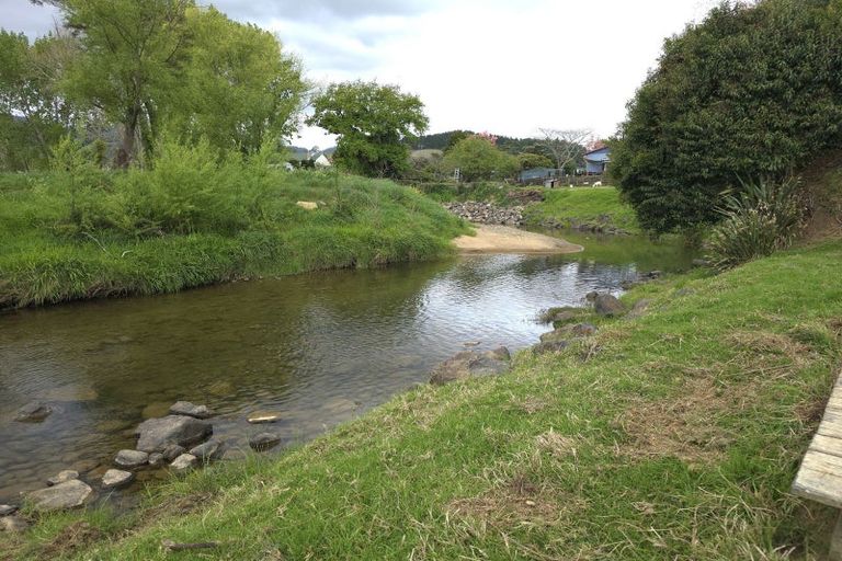 Photo of property in 8874 Paeroa Kopu Road, Puriri, Thames, 3578