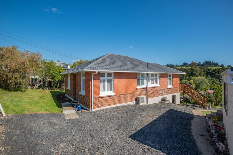 Photo of property in 8 Saddleview Place, Fairfield, Dunedin, 9018