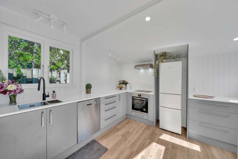 Photo of property in 16 Greta Street, South Hill, Oamaru, 9400