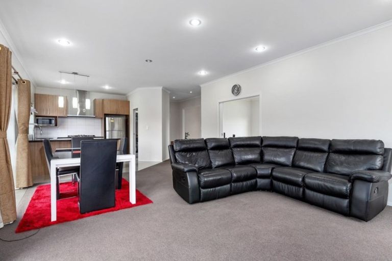 Photo of property in 214 Saint James Drive, Huntington, Hamilton, 3210