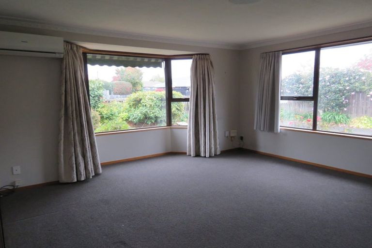 Photo of property in 246 Avonhead Road, Avonhead, Christchurch, 8042