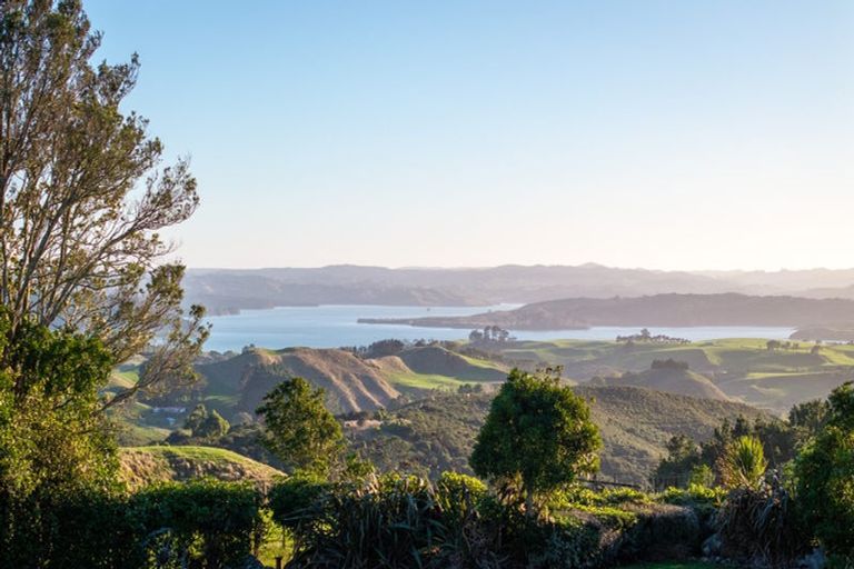 Photo of property in 187 Maungatawhiri Road, Raglan, 3295