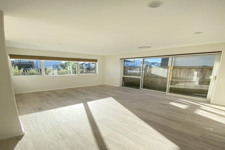 Photo of property in 7 Myland Drive, Hobsonville, Auckland, 0616