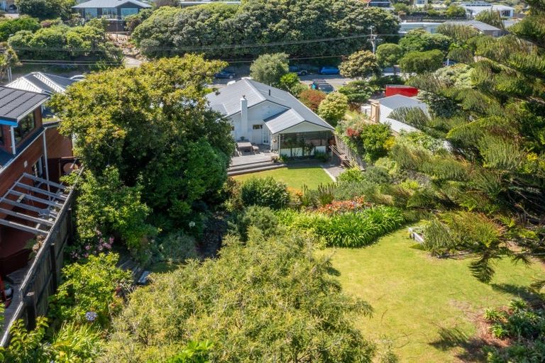 Photo of property in 131 Rosetta Road, Raumati South, Paraparaumu, 5032