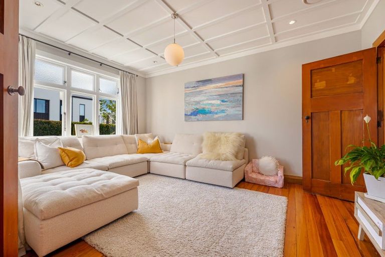 Photo of property in 12 Sunderland Avenue, Hobsonville, Auckland, 0616