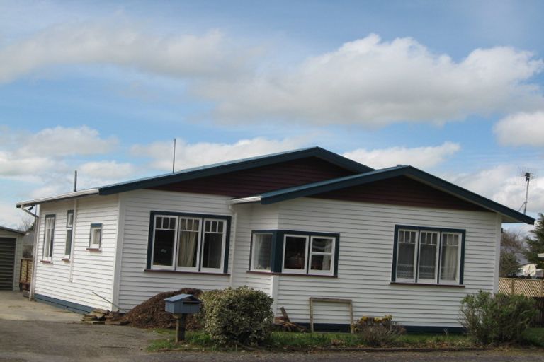 Photo of property in 2/128a Miranda Street, Stratford, 4332