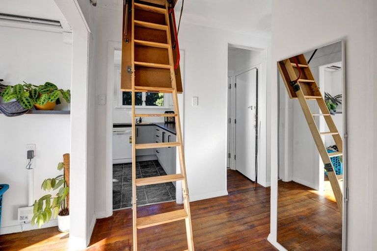 Photo of property in 269 South Road, Hawera, 4610