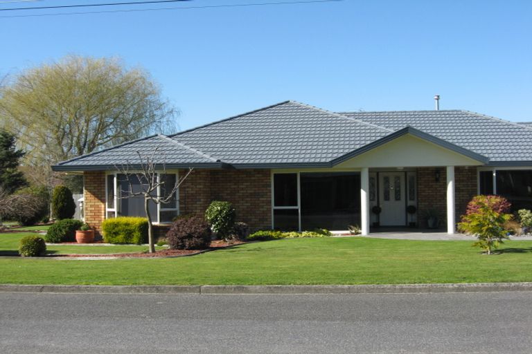 Photo of property in 41a Reading Street, Greytown, 5712