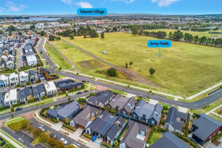Photo of property in 7 Parachute Crescent, Papakura, 2110