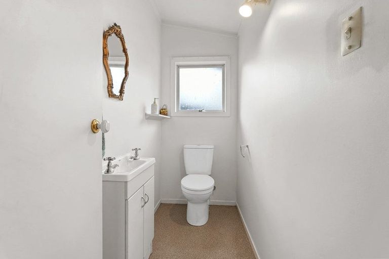 Photo of property in 40a Duncansby Road, Stanmore Bay, Whangaparaoa, 0932