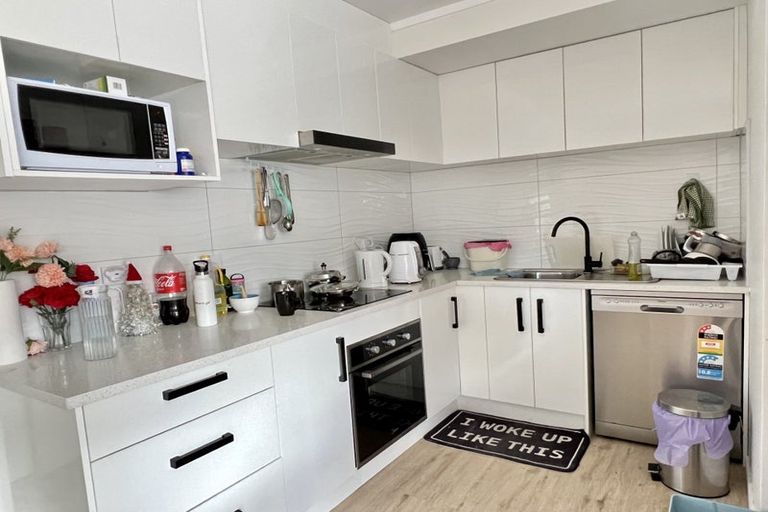 Photo of property in 56 Walworth Avenue, Pakuranga Heights, Auckland, 2010