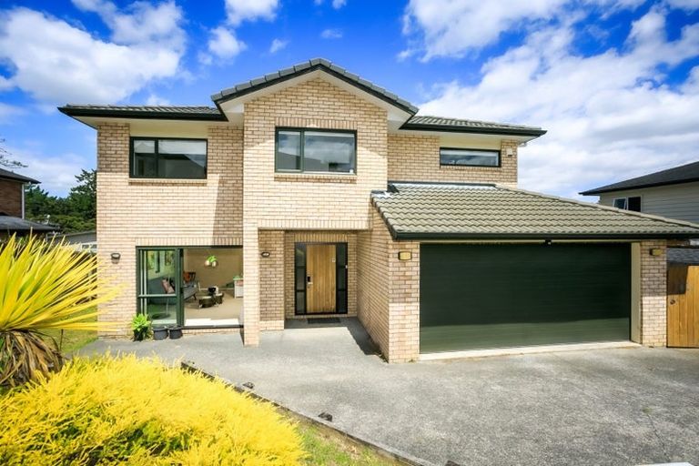 Photo of property in 62 Laurel Oak Drive, Schnapper Rock, Auckland, 0632