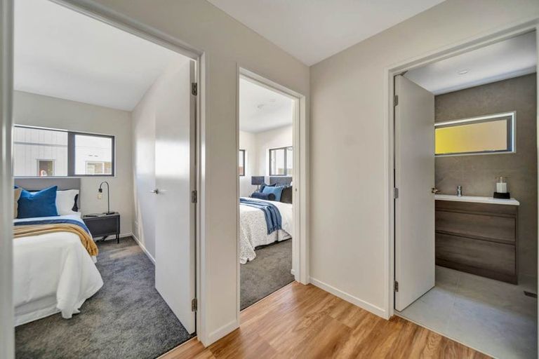 Photo of property in 1/1g Dishys Road, Flat Bush, Auckland, 2019