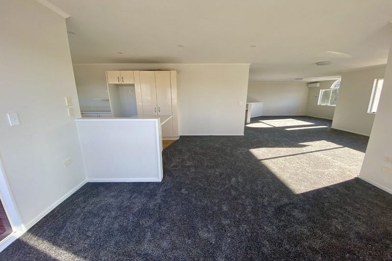 Photo of property in 8 Alice Place, Hillcrest, Auckland, 0627