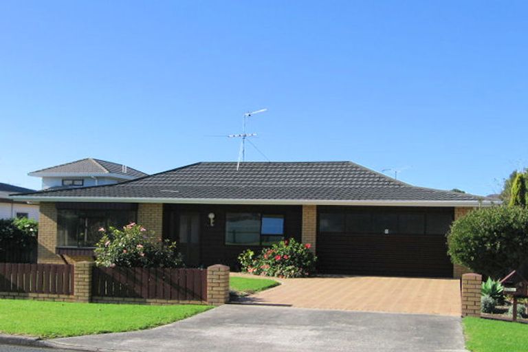 Photo of property in 5b Milton Road, Orewa, 0931