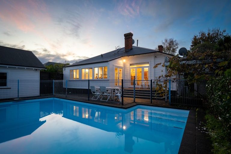 Photo of property in 41 Queen Street, Cambridge, 3434