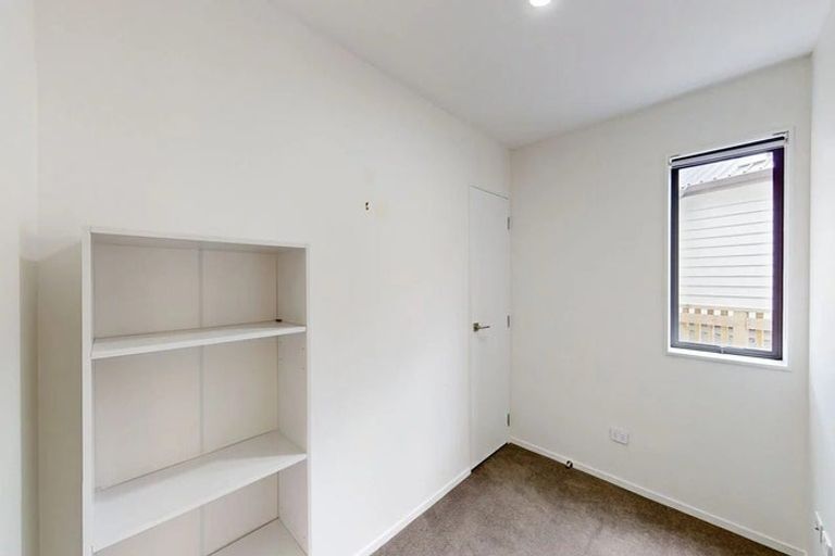 Photo of property in 14/104u Maupuia Road, Maupuia, Wellington, 6022