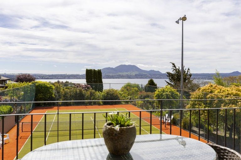 Photo of property in 2/41 Mapara Road, Acacia Bay, Taupo, 3385