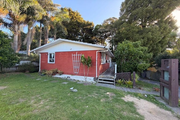 Photo of property in 53 Lawrence Crescent, Hillpark, Auckland, 2102