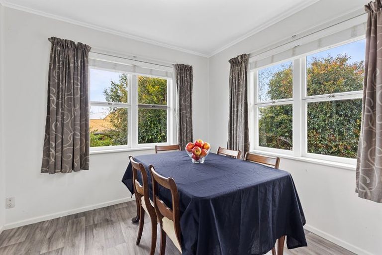 Photo of property in 19 Kelkirk Street, Kelston, Auckland, 0602