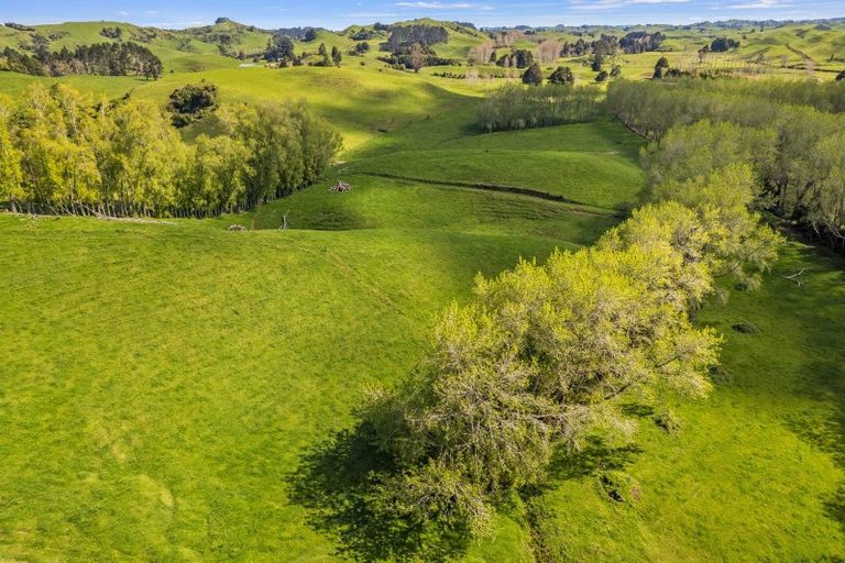 Photo of property in Makara Road, Te Popo, Stratford, 4394
