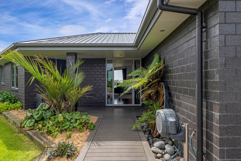 Photo of property in 169 Upper Pitone Road, Pitone, New Plymouth, 4374