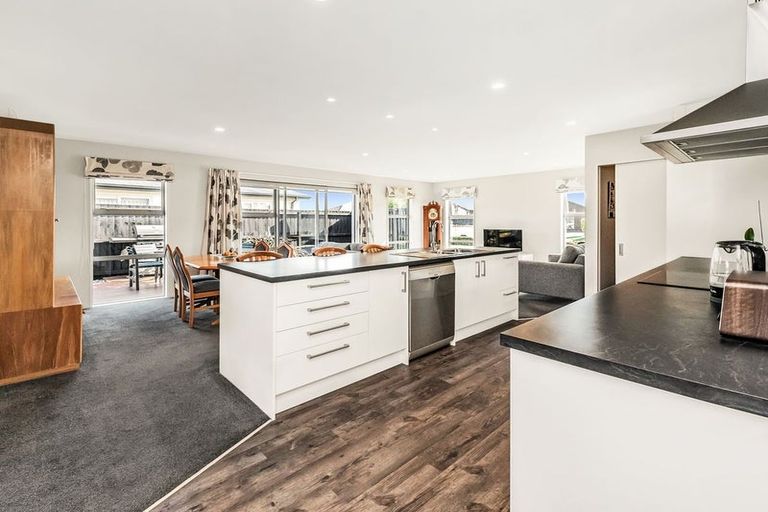 Photo of property in 56 Lewis Crescent, Rolleston, 7614