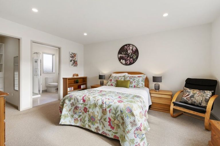 Photo of property in 28a Inverness Road, Browns Bay, Auckland, 0630