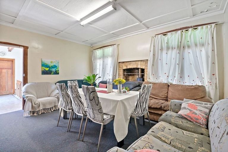 Photo of property in 142 Great South Road, Manurewa, Auckland, 2102