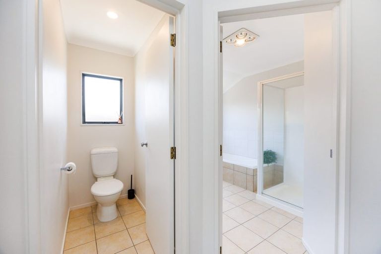 Photo of property in 110 Peter Hall Drive, Kelvin Grove, Palmerston North, 4414