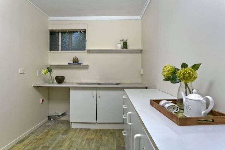 Photo of property in 61 Merriefield Avenue, Forrest Hill, Auckland, 0620