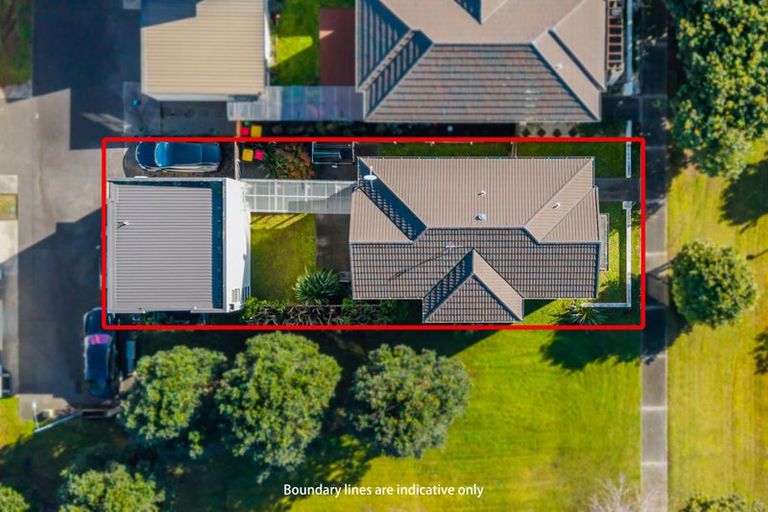 Photo of property in 13 Phar Lap Crescent, Takanini, 2112