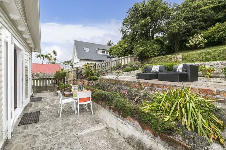 Photo of property in 8 Paisley Terrace, Karori, Wellington, 6012