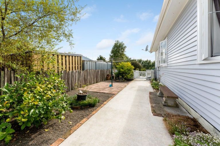 Photo of property in 42 Hastings Street, Halcombe, Feilding, 4779