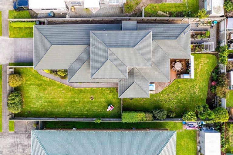 Photo of property in 69 Murray Avenue, Hawera, 4610