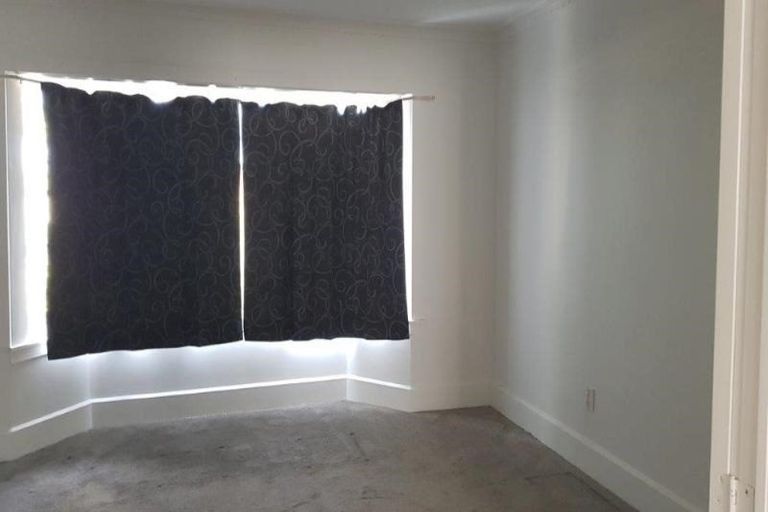 Photo of property in 1/170 Main North Road, Redwood, Christchurch, 8051