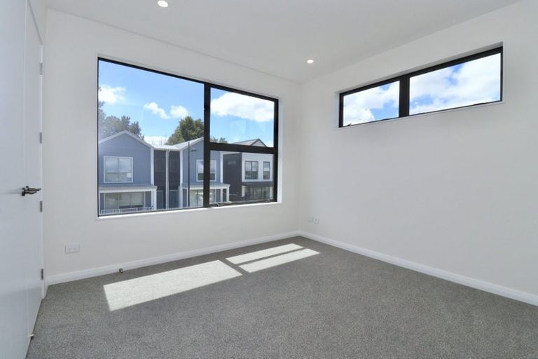 Photo of property in 18 Yellow Pear Lane, Karaka, Papakura, 2113