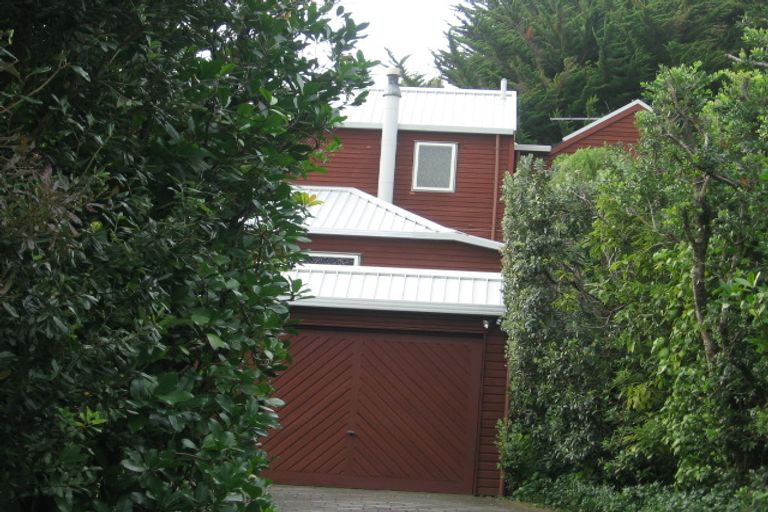 Photo of property in 3a Oak Avenue, Paremata, Porirua, 5024