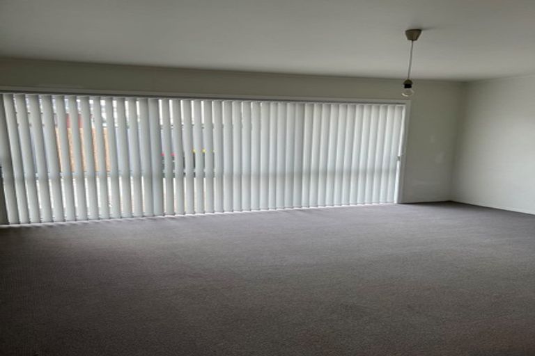 Photo of property in 2/22 Idlewild Avenue, Mangere, Auckland, 2022