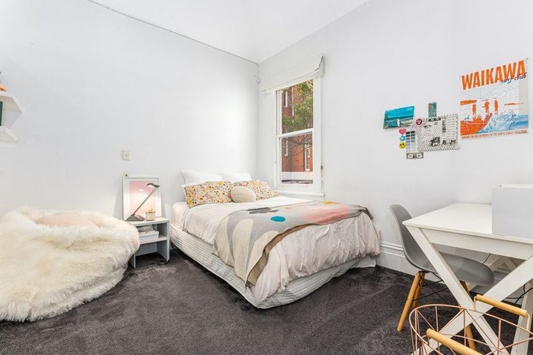 Photo of property in 13 Tinakori Road, Thorndon, Wellington, 6011