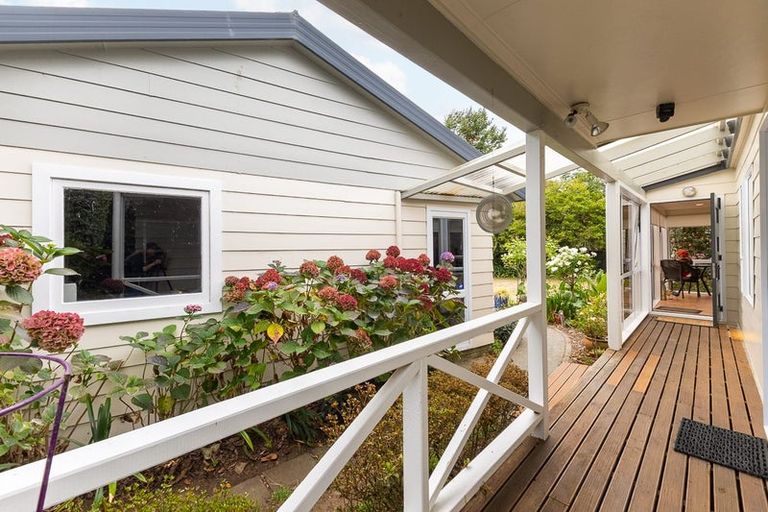 Photo of property in 77 Lupin Road, Otaki, 5512