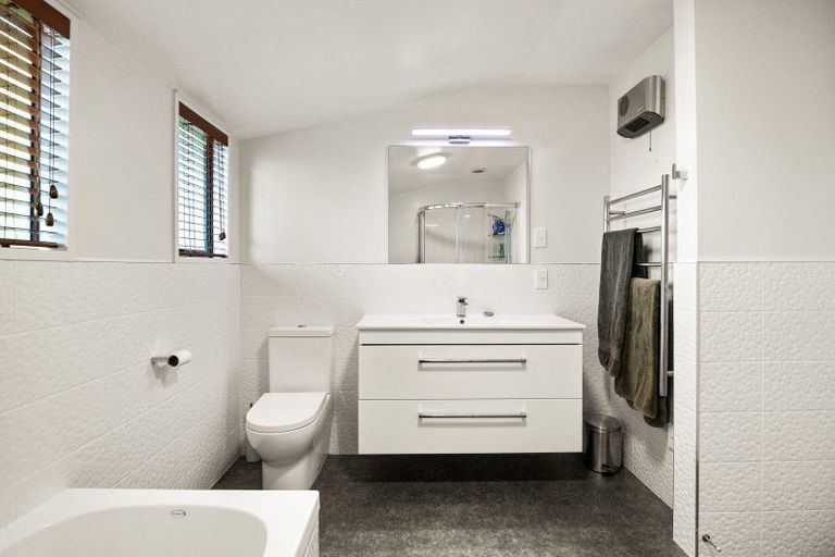Photo of property in 75 Glenross Street, Glenross, Dunedin, 9011