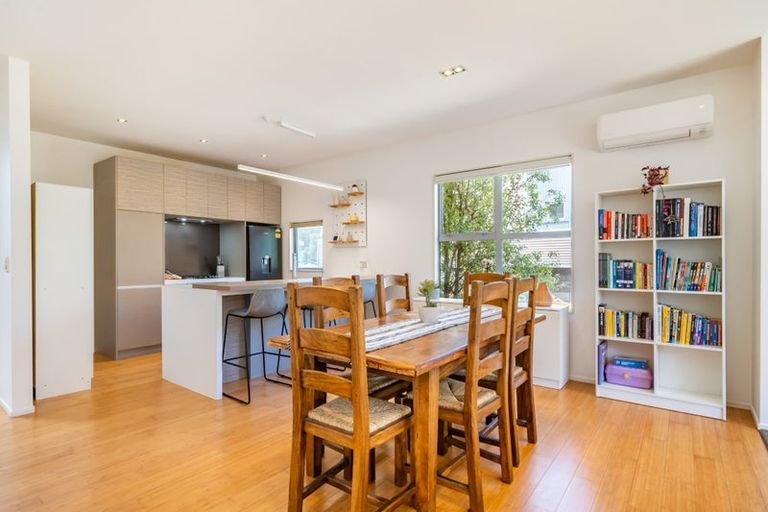 Photo of property in 75 Saddleback Grove, Karori, Wellington, 6012