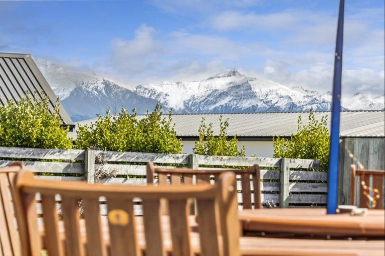 Photo of property in 7 Centre Crescent, Wanaka, 9305
